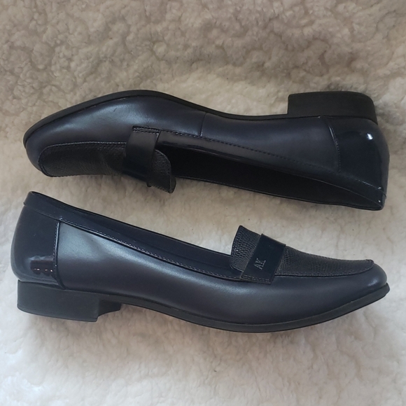 Anne Klein Vittorio Navy Blue flats in size 11 - Picture 4 of 6